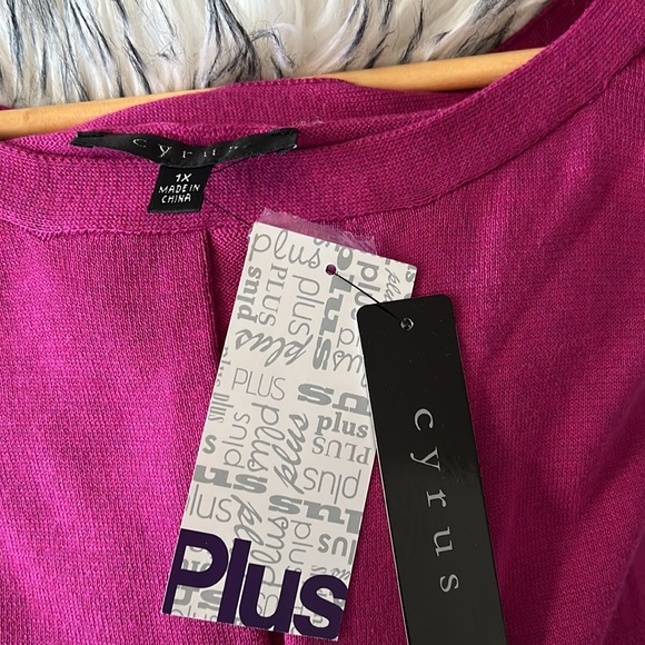Cyrus Crew Neck Sweater in Very Berry, 1x, NWT - Picture 7 of 8